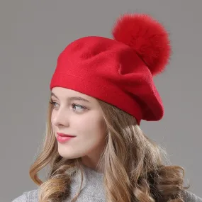 Béret Laine et Pompon Rouge- Shine Boutique