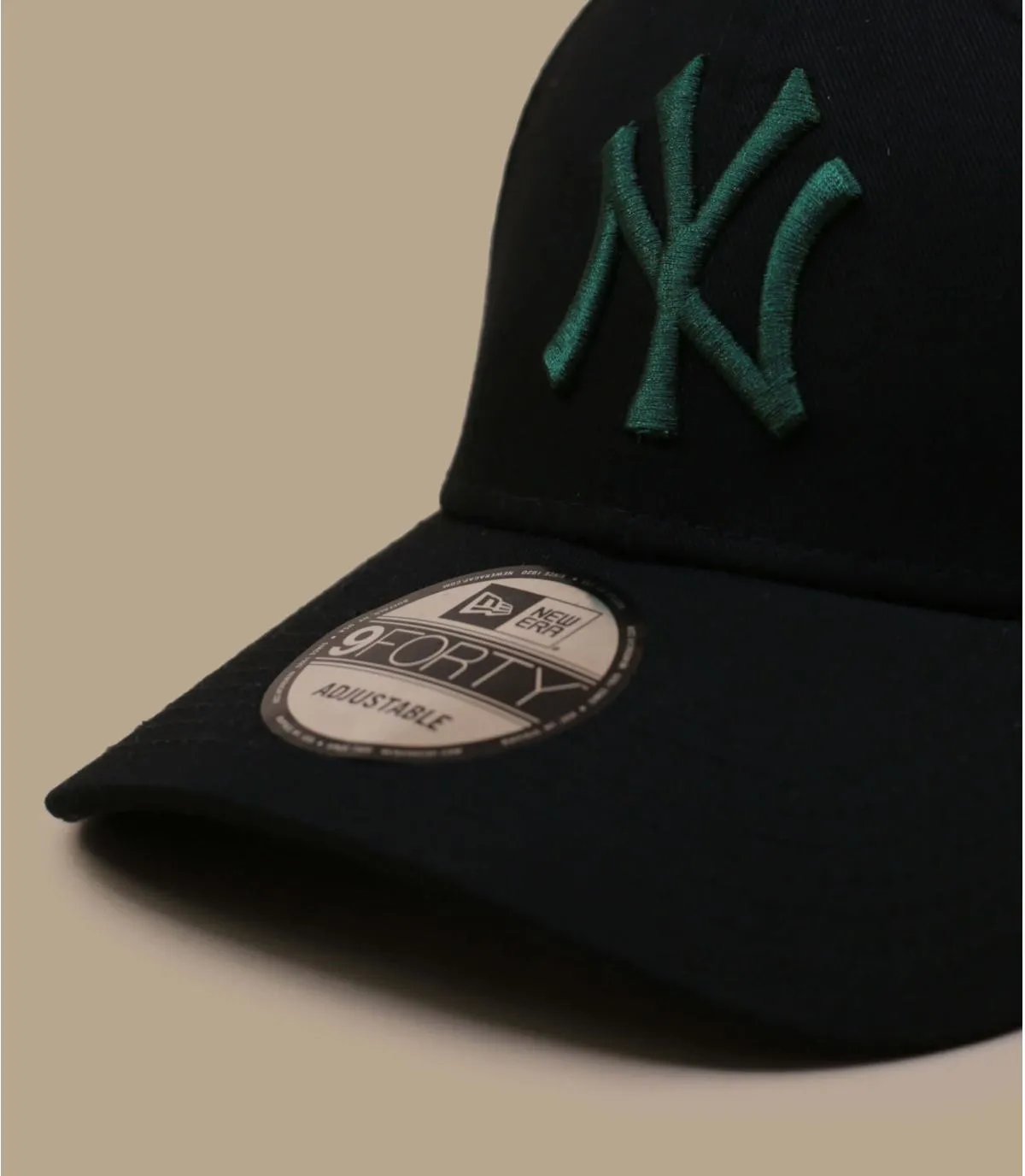 Casquette baseball NY noire et verte - Casquette League Ess 9Forty NY black maceladon New Era : Headict