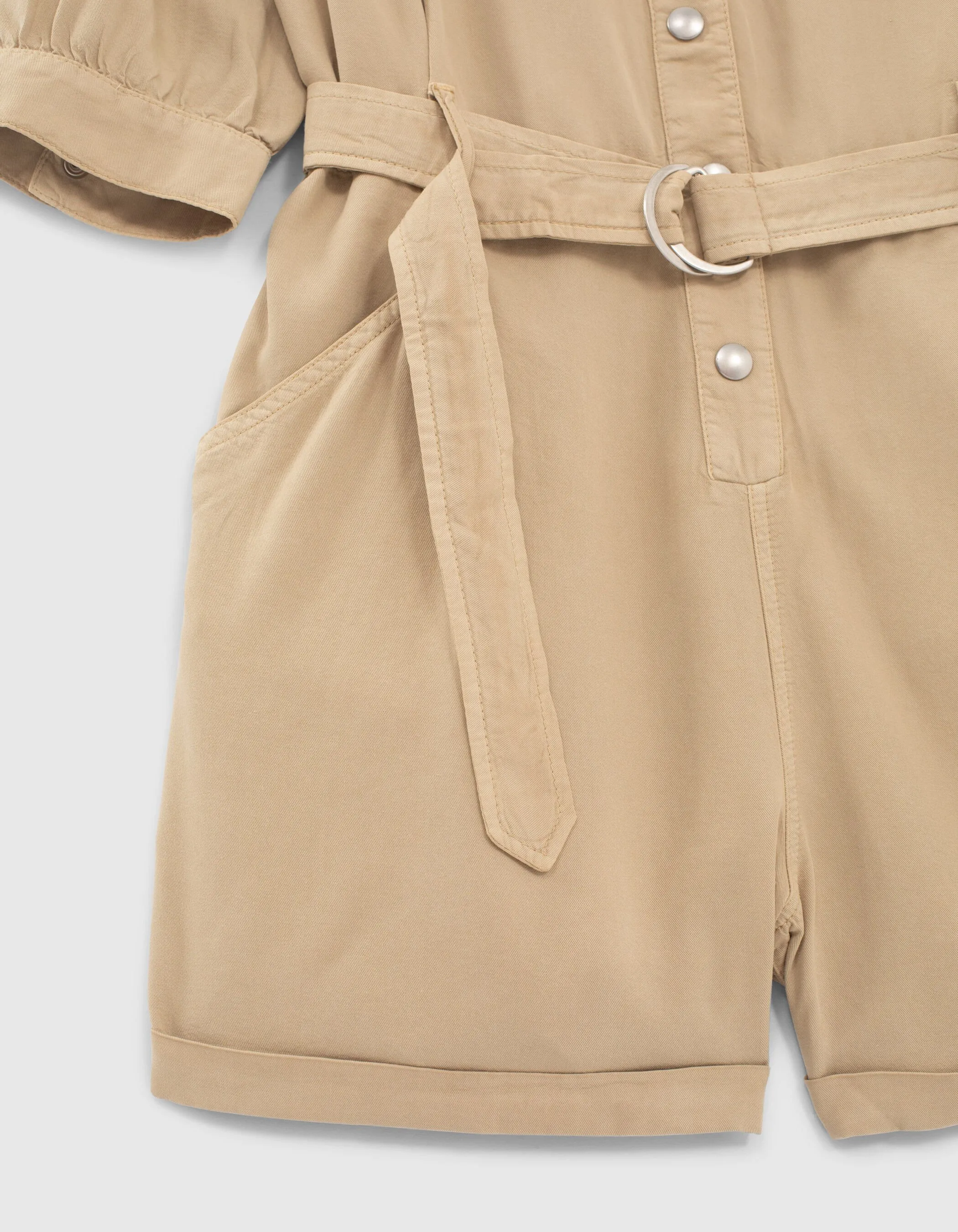 Combi short en tencel beige ceinture et poches femme