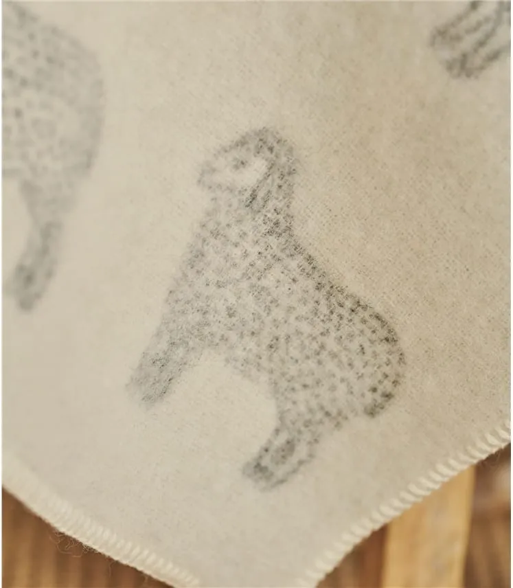 Couverture pour bébé motif mouton - Maison - Laine mélangée