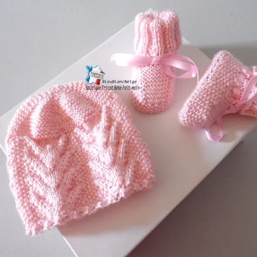 Ensemble 1 mois rose, point riz et ajouré,  brassière, bonnet, chaussons, layette tricot bebe modèle bb sur commande