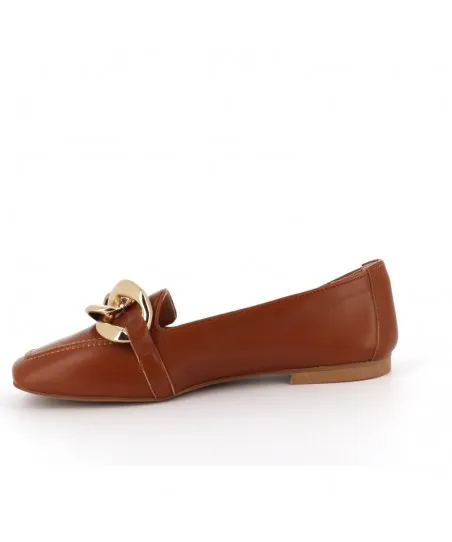 Mocassin cuir camel orné d'une chaine gourmette oversize, signé Osmose