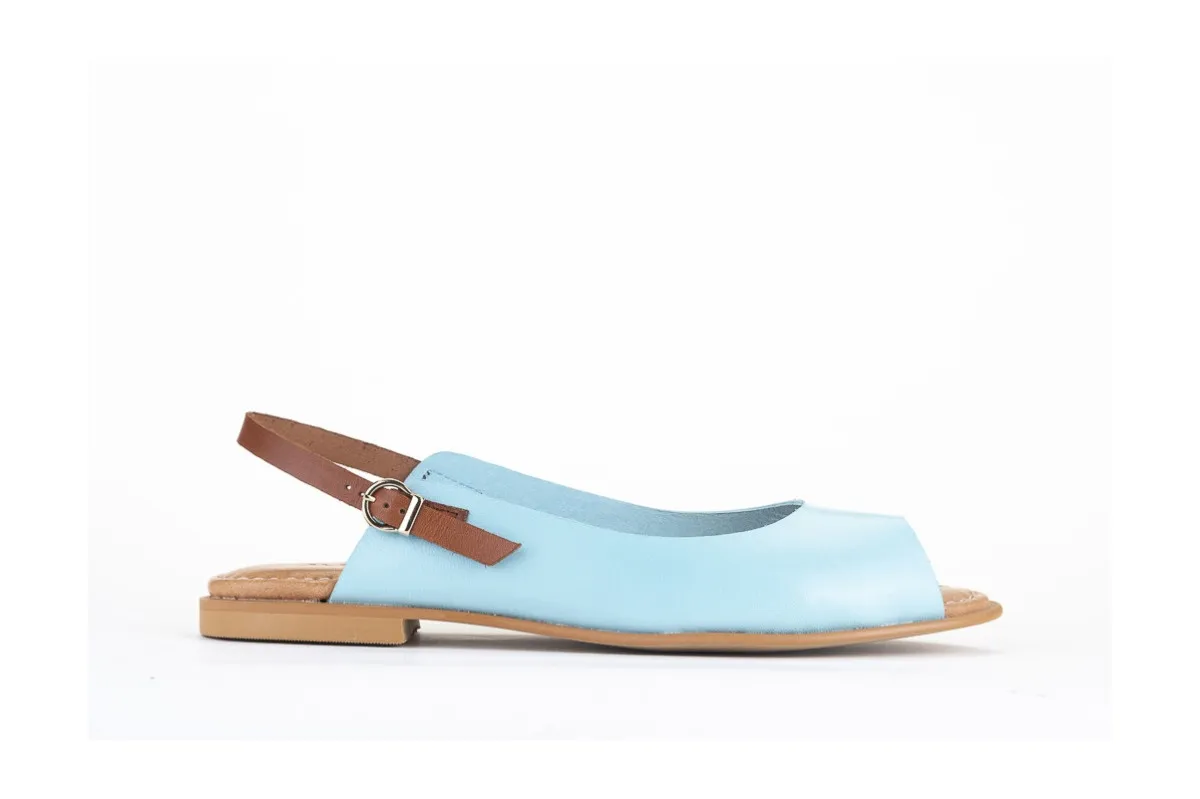 Sandales plates en cuir lisse - Bleu Ciel