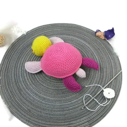 Tortue au crochet multicolore en fil de coton